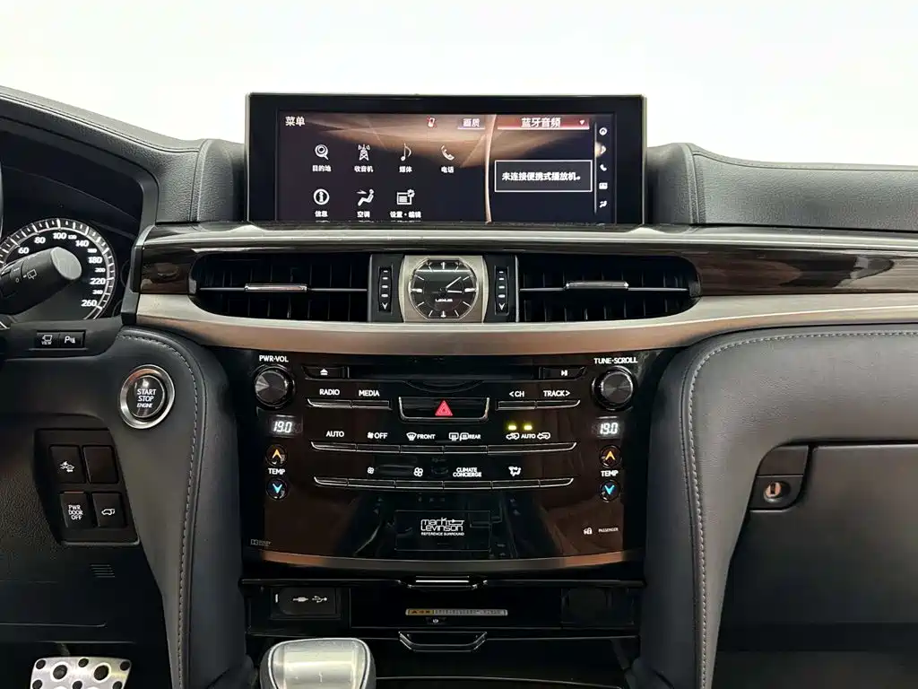 Lexus LX 2019 570 Peak Special Edition