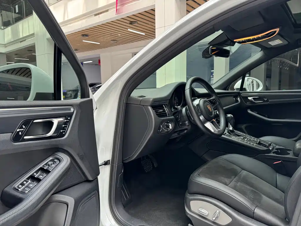 Macan 2018 2.0T