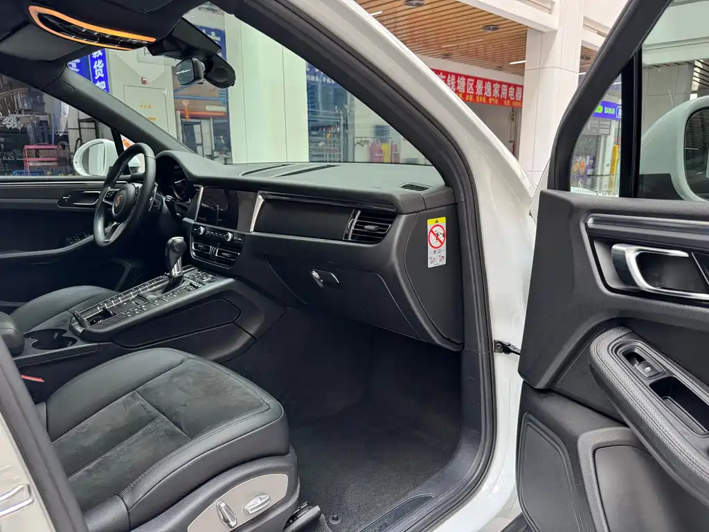 Macan 2018 2.0T
