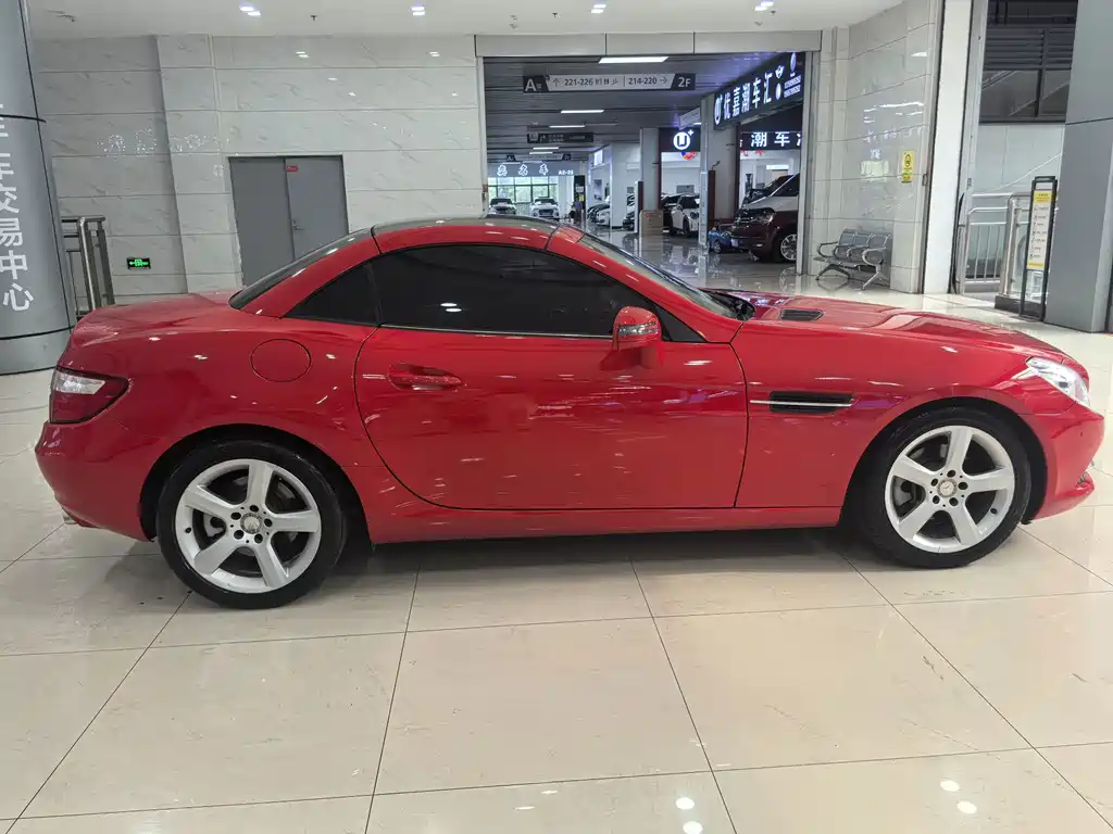 Mercedes-Benz SLK Class 2011 model SLK 200 Sportline
