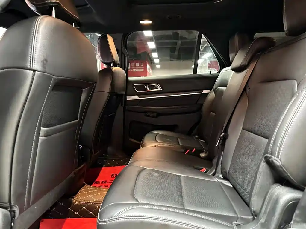 Explorer Import 2018 Model 2.3T Elite Edition