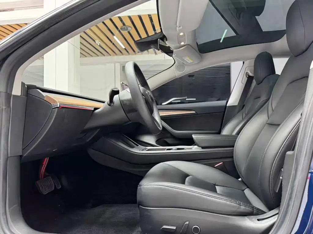 Model 3 Standard Range Rear-Wheel Drive Upgrade 2021