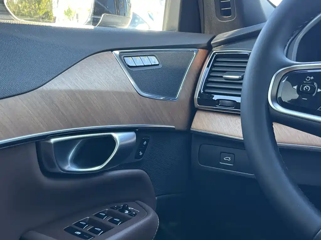 Volvo XC90 2024 B6 Intelligent Luxury Edition 7-seater