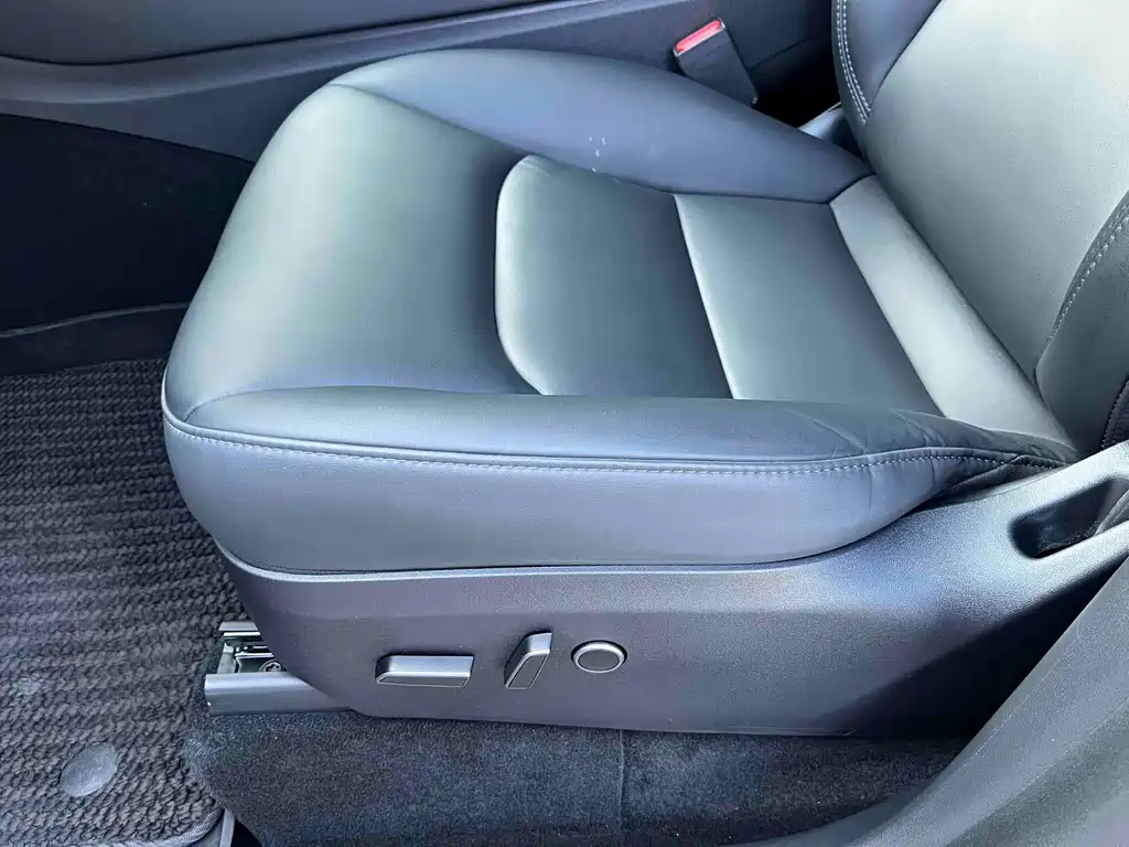 Model Y 2023 Rear-Wheel Drive Edition