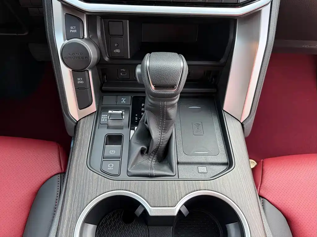 Land Cruiser Prado (Import) 2026 Model 4.0L Automatic