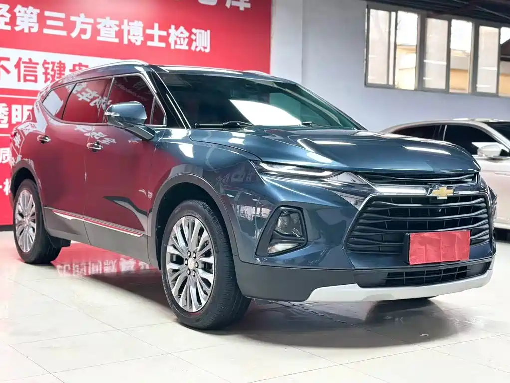Bigger 2022 Light Hybrid 650T 7-seat V-style