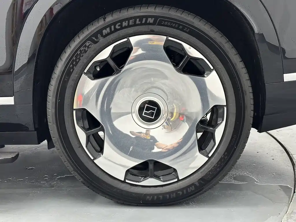 Jizhe 9X 2025 Model Hyper Edition 70kWh