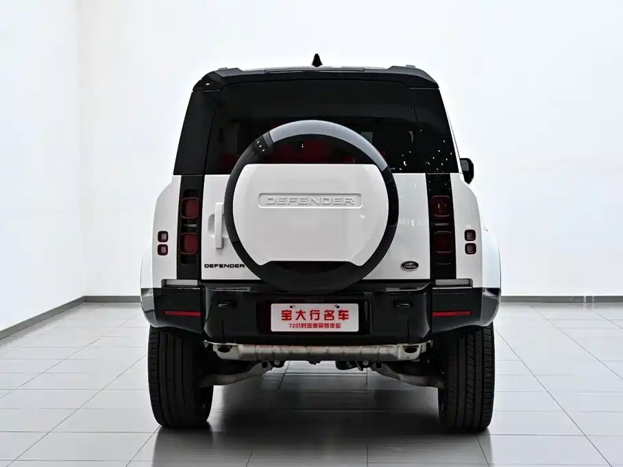 Land Rover Defender 2025 110 3.0T P400 X-Dynamic HSE