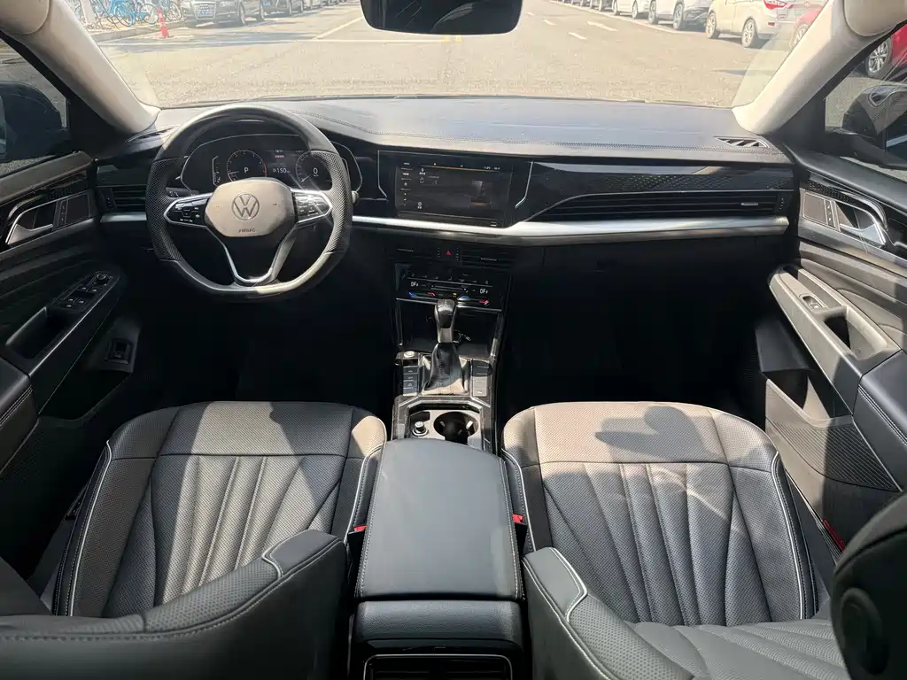 Passat 2024 330 TSI Starlight Elite Edition