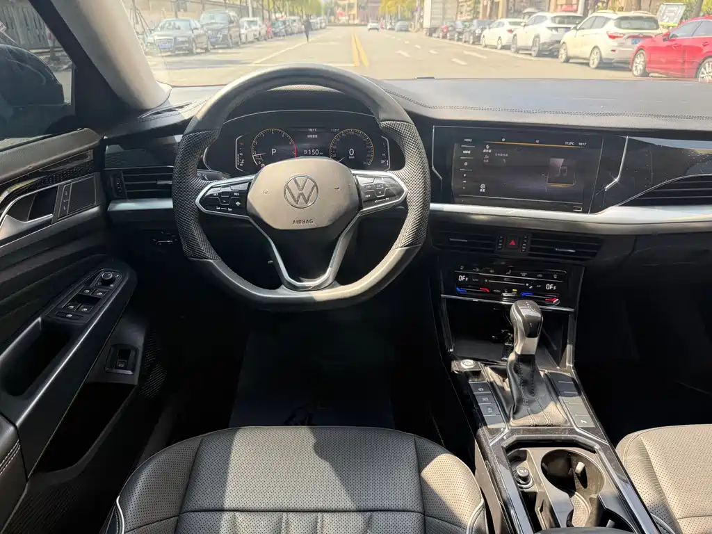 Passat 2024 330 TSI Starlight Elite Edition