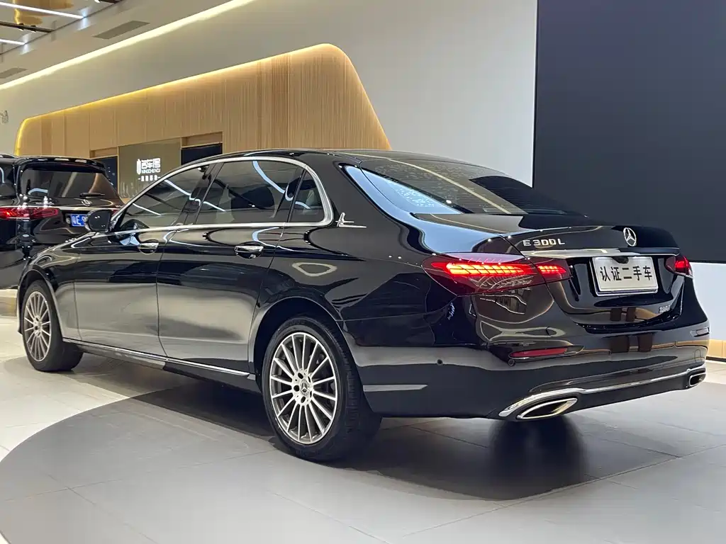 Mercedes-Benz E-Class 2022 Facelift E 260 L