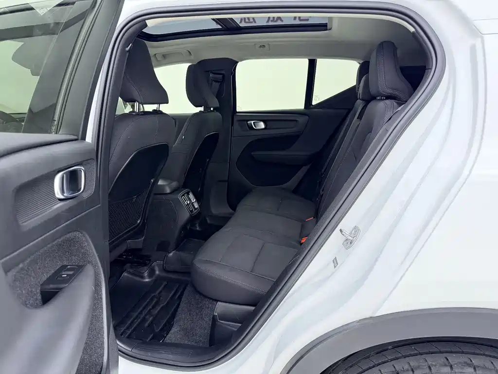 Volvo XC40 2021 T4 AWD Smart & Style Edition