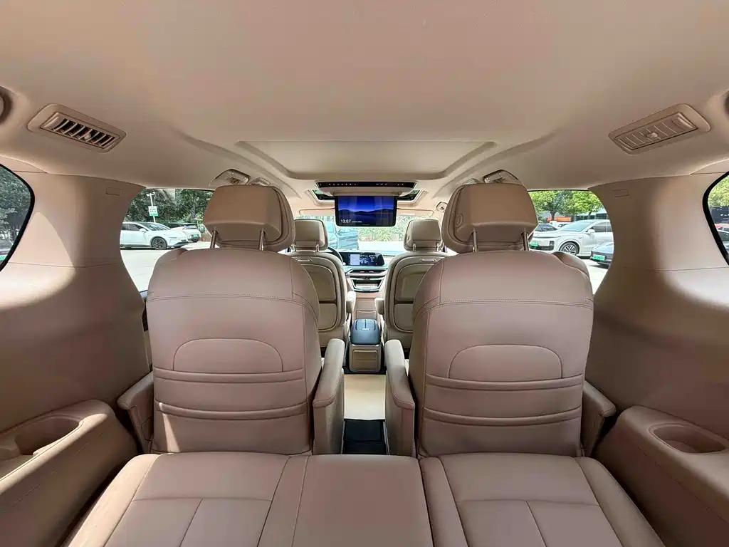 Buick GL8 New Energy 2025 Edition Luxurion Enjoyment Version
