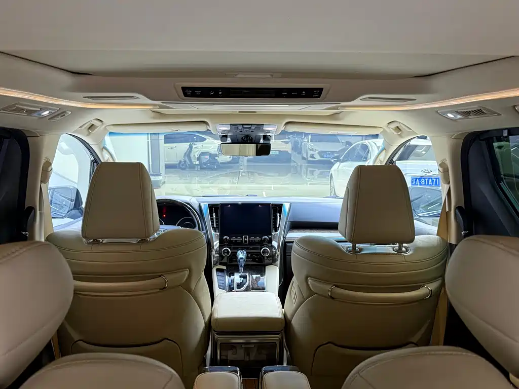 Camry 2021 2.5L HV Luxury Edition