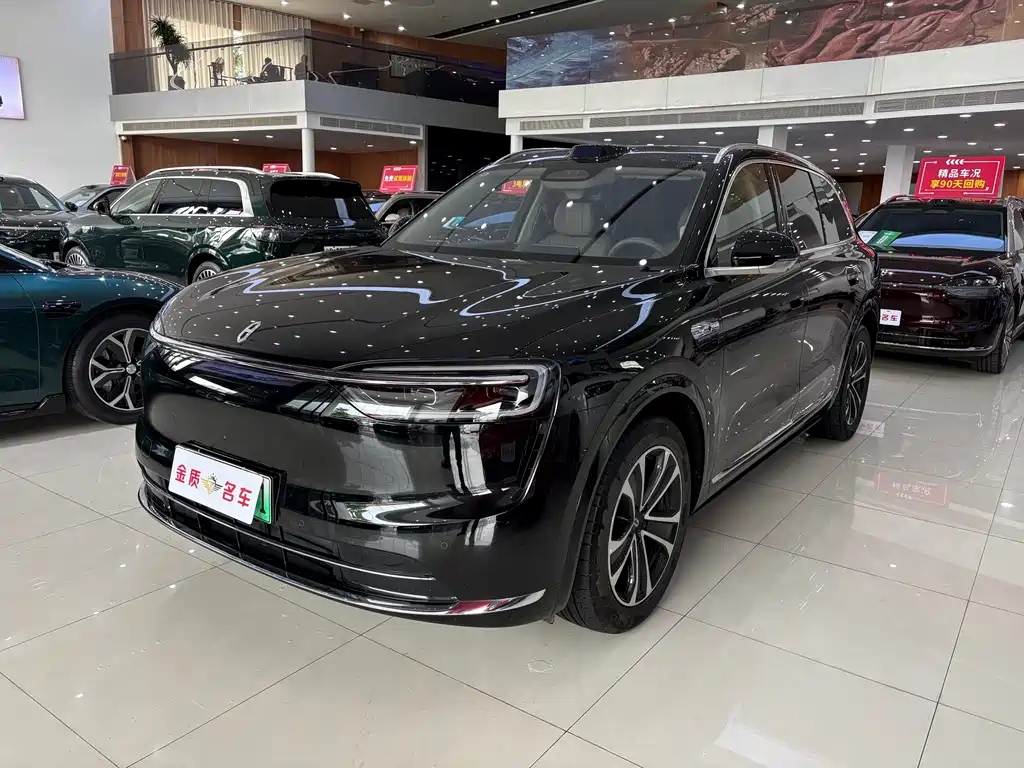 SWM 7 2026 Edition Range-Extended Ultra Four-Wheel Drive 6-Seater 192-line LiDAR