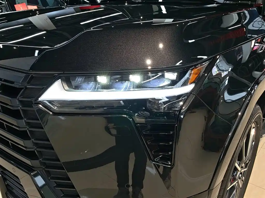 Lexus GX 2024 Peak Edition