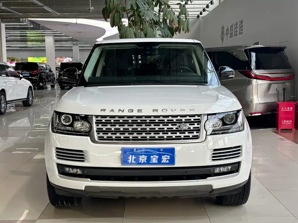Range Rover 2015 3.0 SC V6 Vogue SE Extended Edition