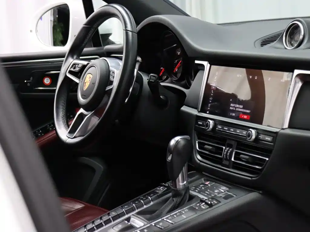 Macan 2021 2.0T