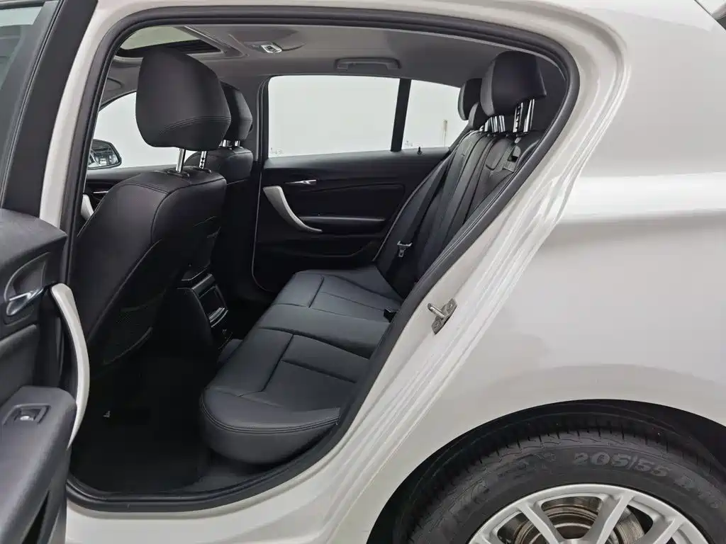 BMW 1 Series Import 2018 118i Leading Edition