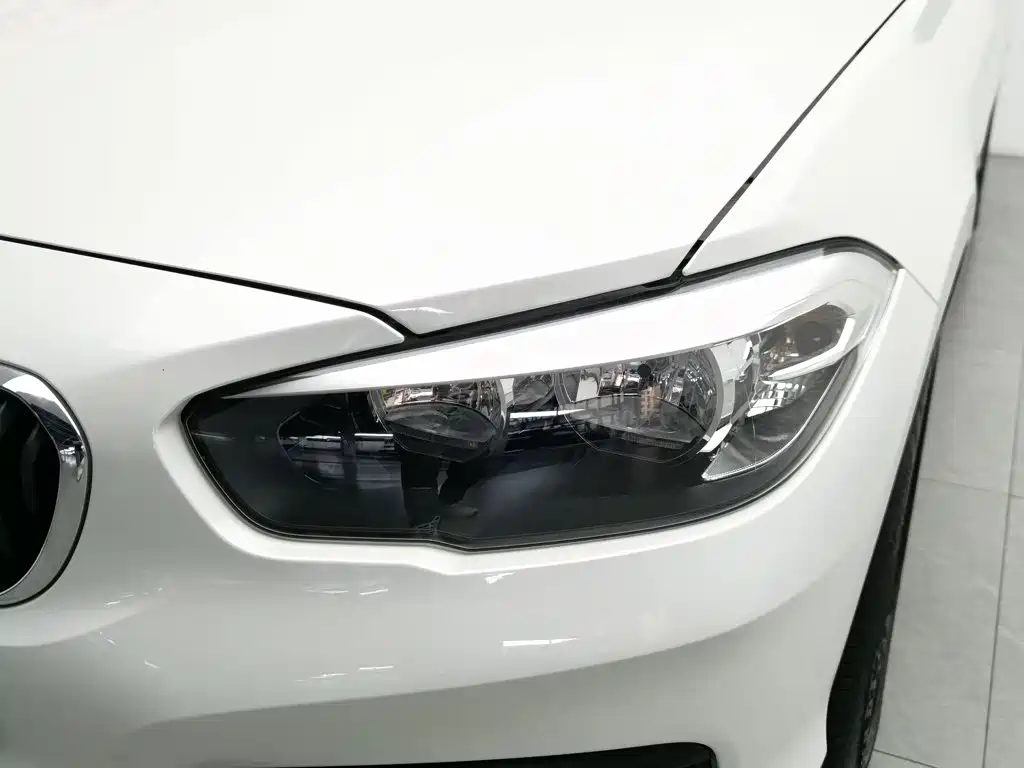 BMW 1 Series Import 2018 118i Leading Edition