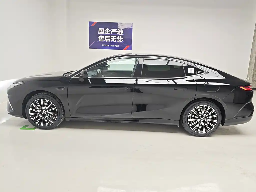 Galaxy Star Glory 8 2025 Edition 130km EM-i Flagship Version