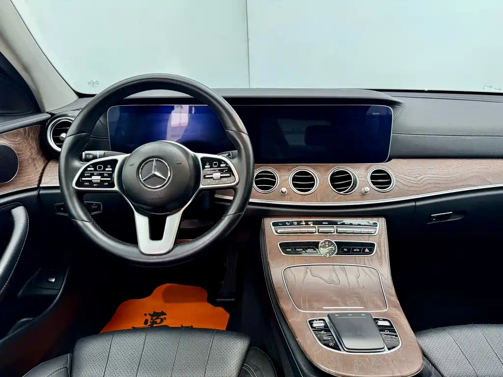 Mercedes-Benz E-Class 2019 E 260 L