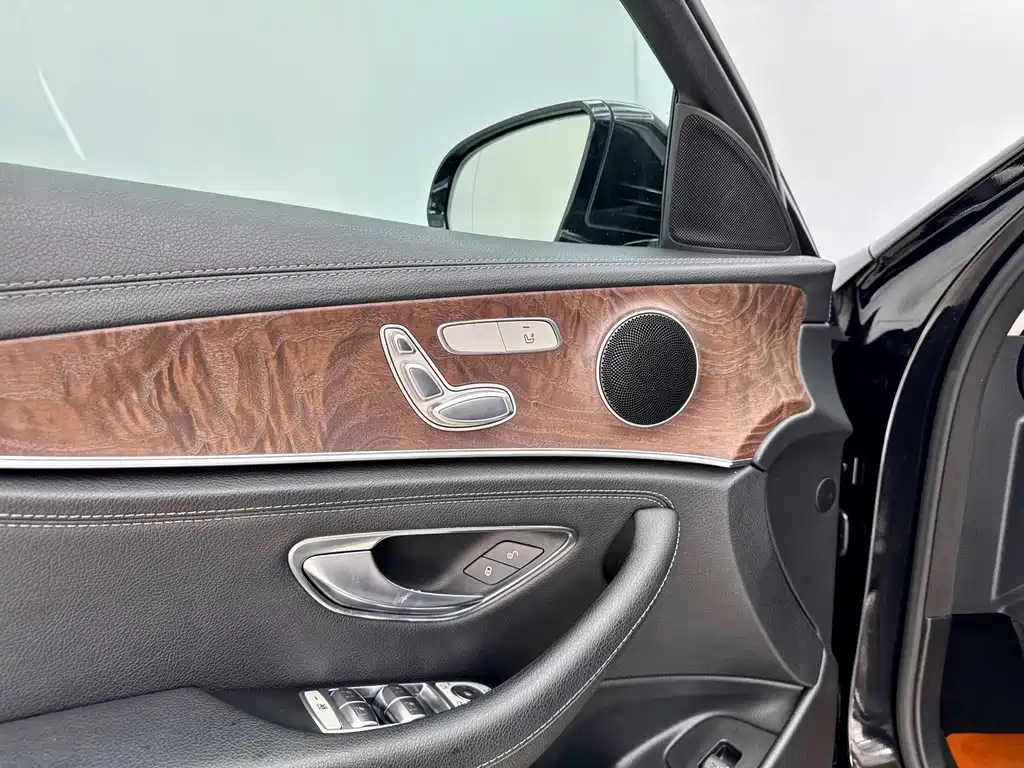 Mercedes-Benz E-Class 2019 E 260 L