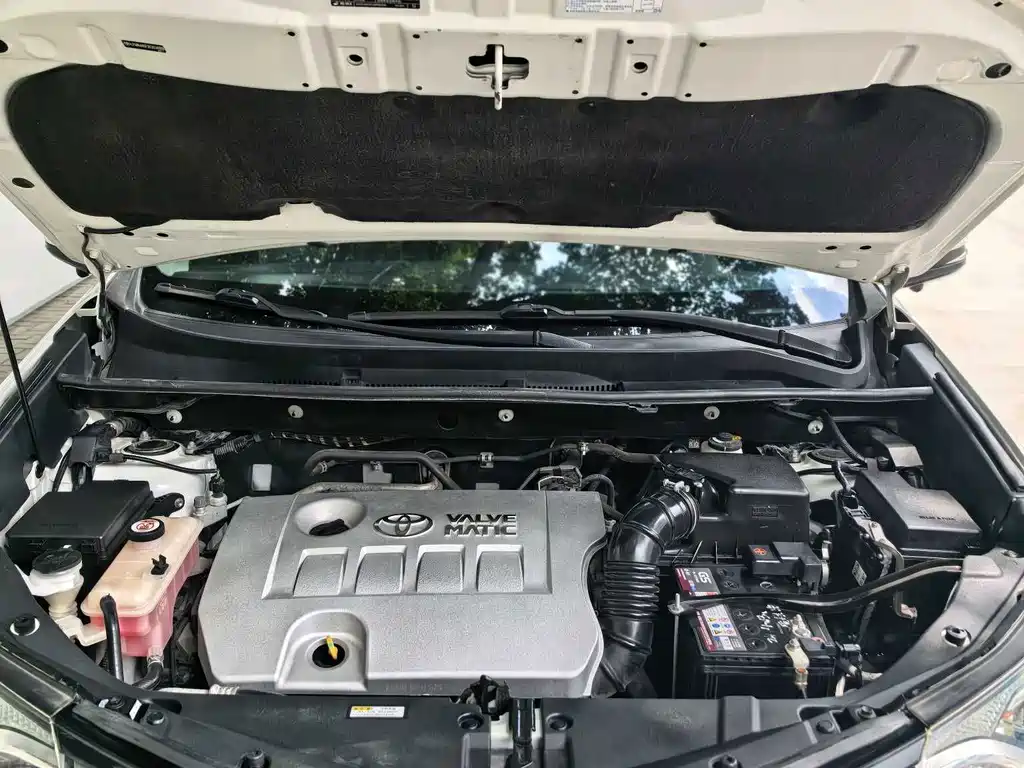 RAV4 2019款 2.0L CVT Two-Wheel Drive Pioneer Edition National VI