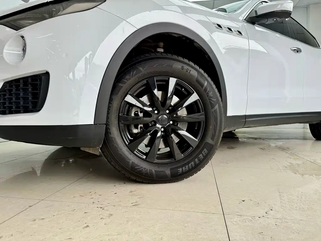 Levante 2018 Classic Edition 3.0T