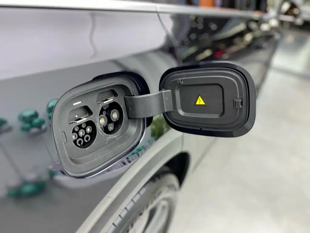 Ideal L6 2025 Pro Smart Renewal Edition