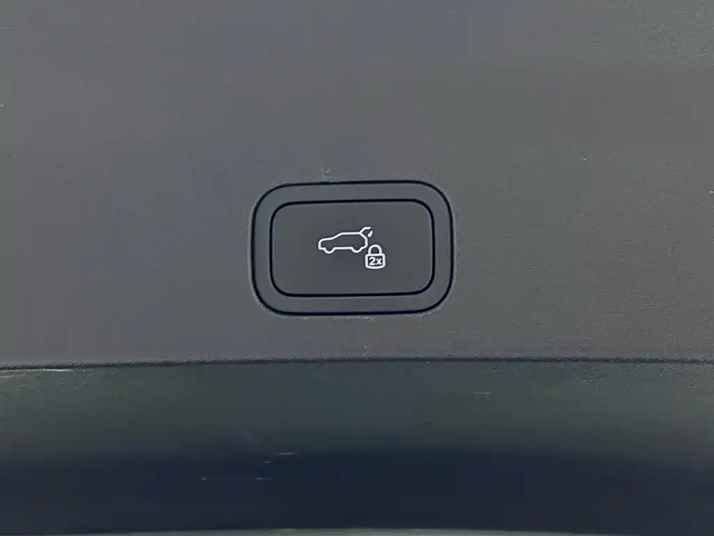 Ideal L6 2025 Pro Smart Renewal Edition