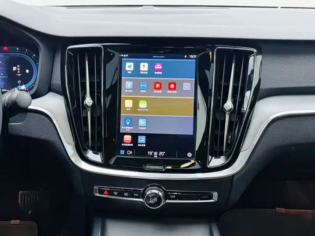 Volvo S60 2023 B4 Intelligent Luxury Edition