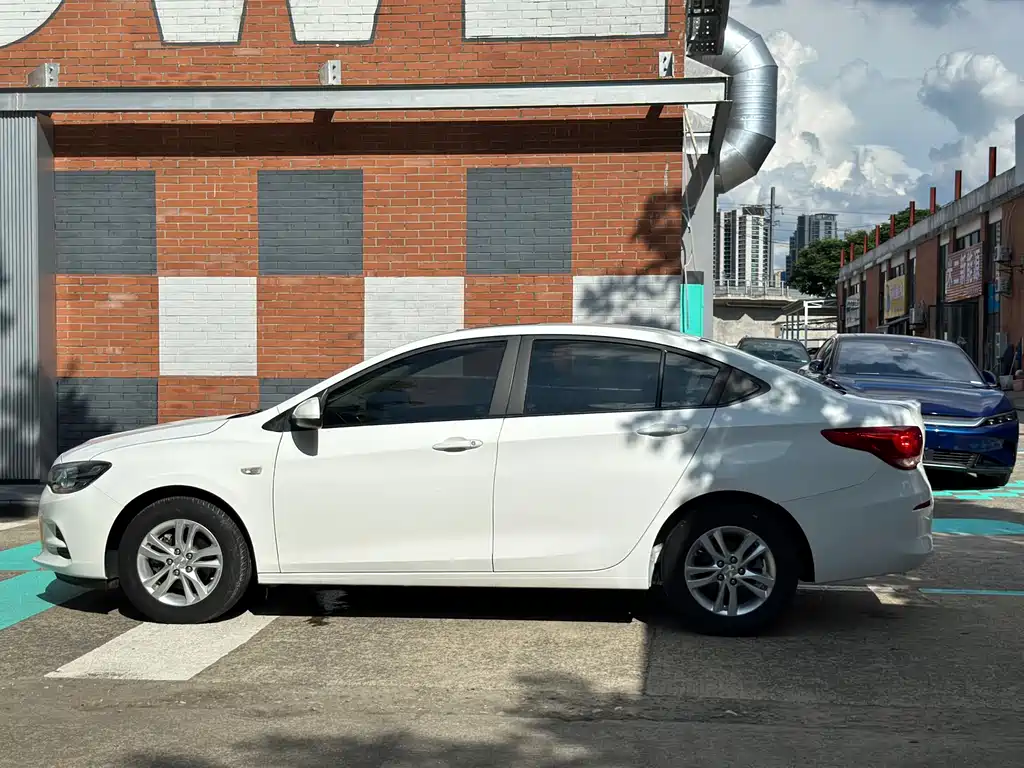 Chevrolet Cortez 2019 320 Automatic Xinyue Edition
