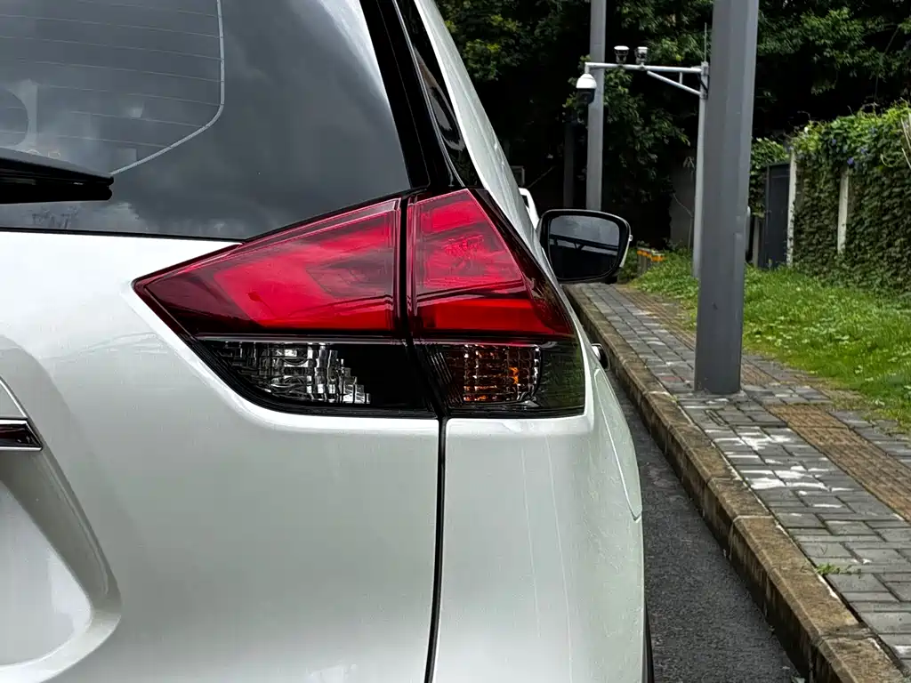 2025 Qashqai Honor 2.0L FWD Leading Edition