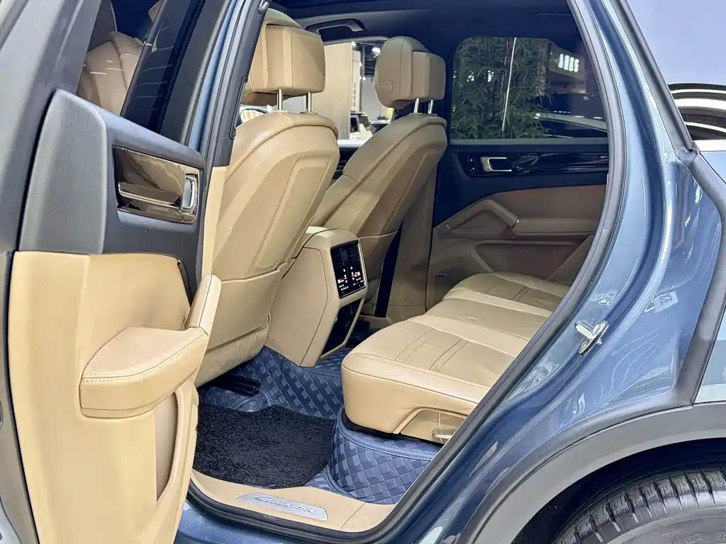 Cayenne New Energy 2019 Model Cayenne E-Hybrid 2.0T