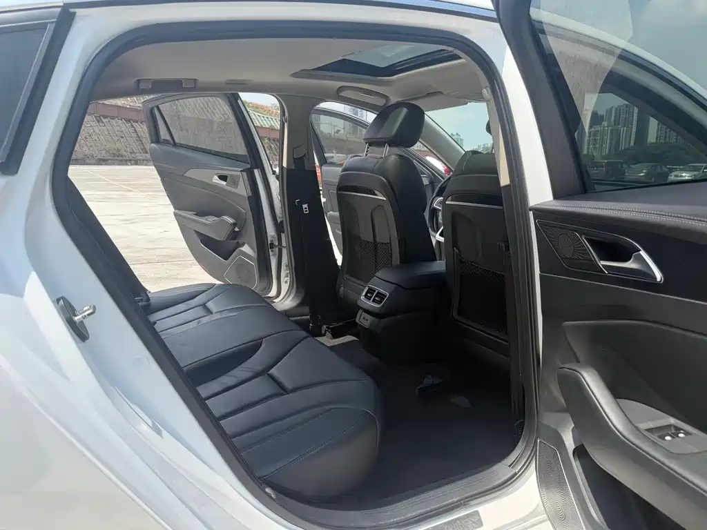 Hongqi H5 2020 Model 1.5T DCT Qi Yun Edition