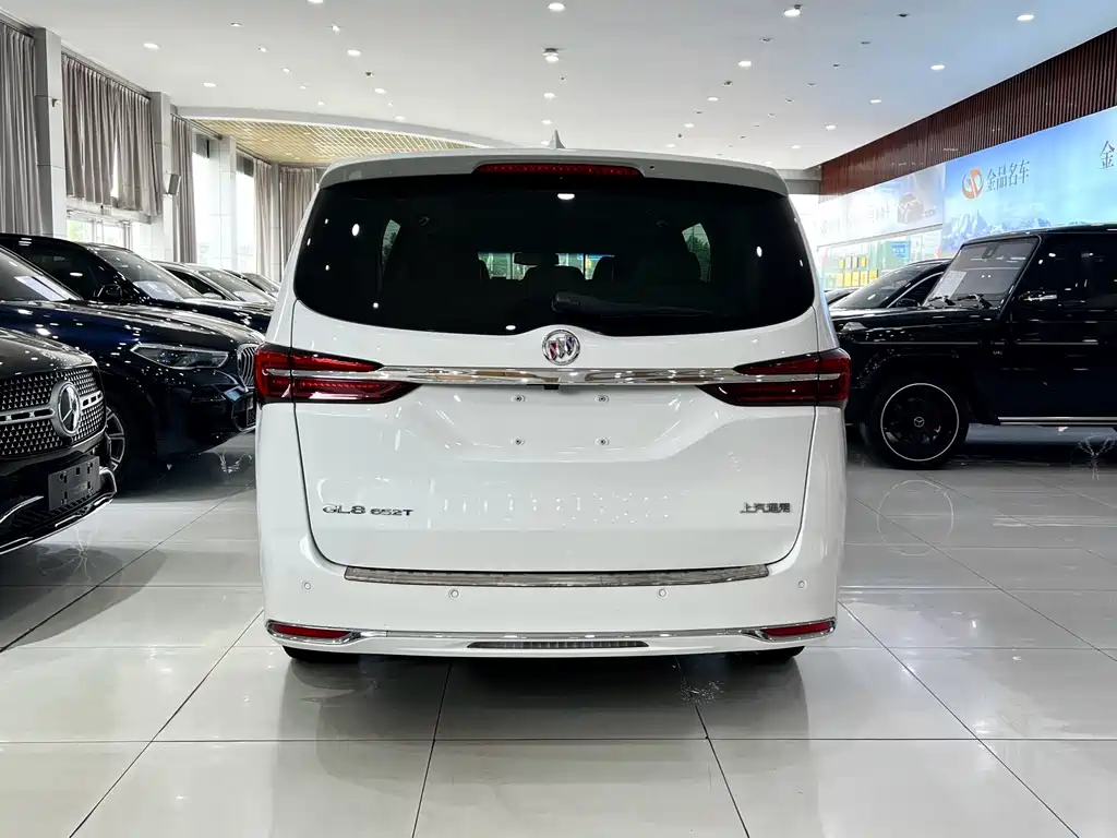 Buick GL8 2023 Luxury Edition