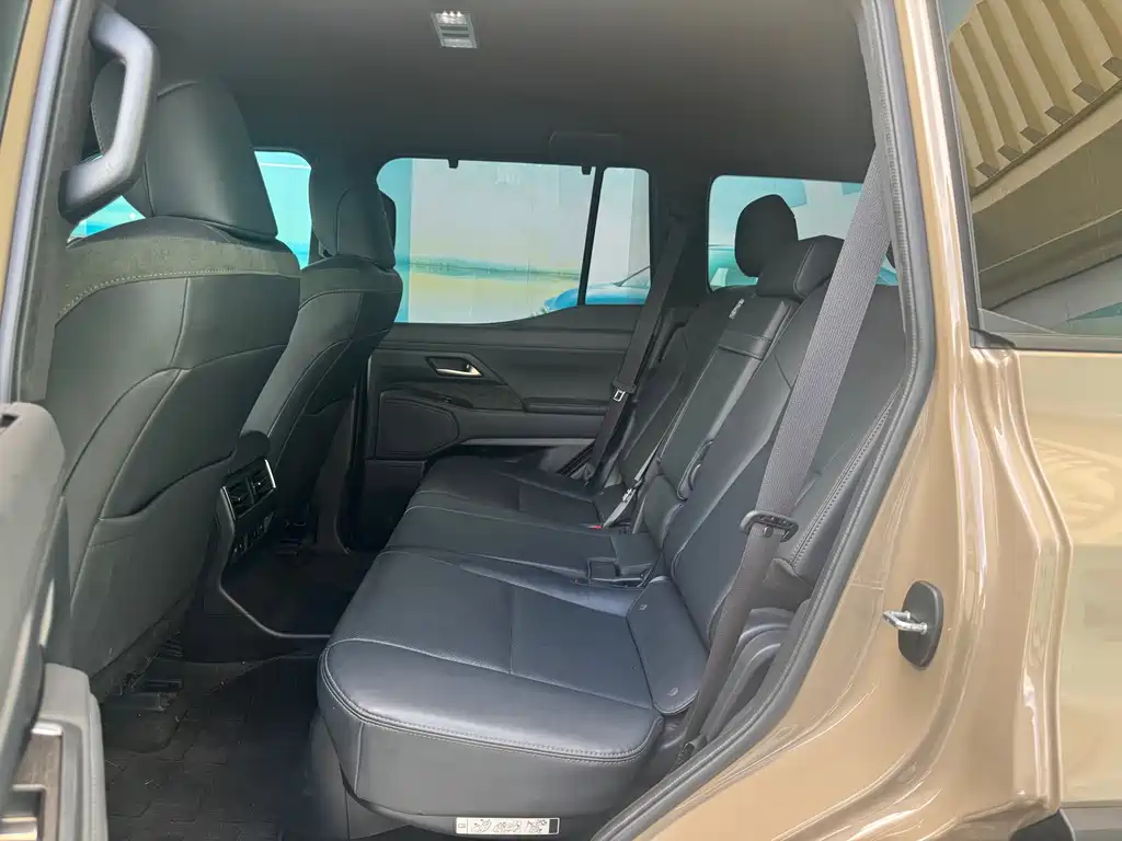 Lexus GX 2024 OVERTRAIL Far Peak Edition