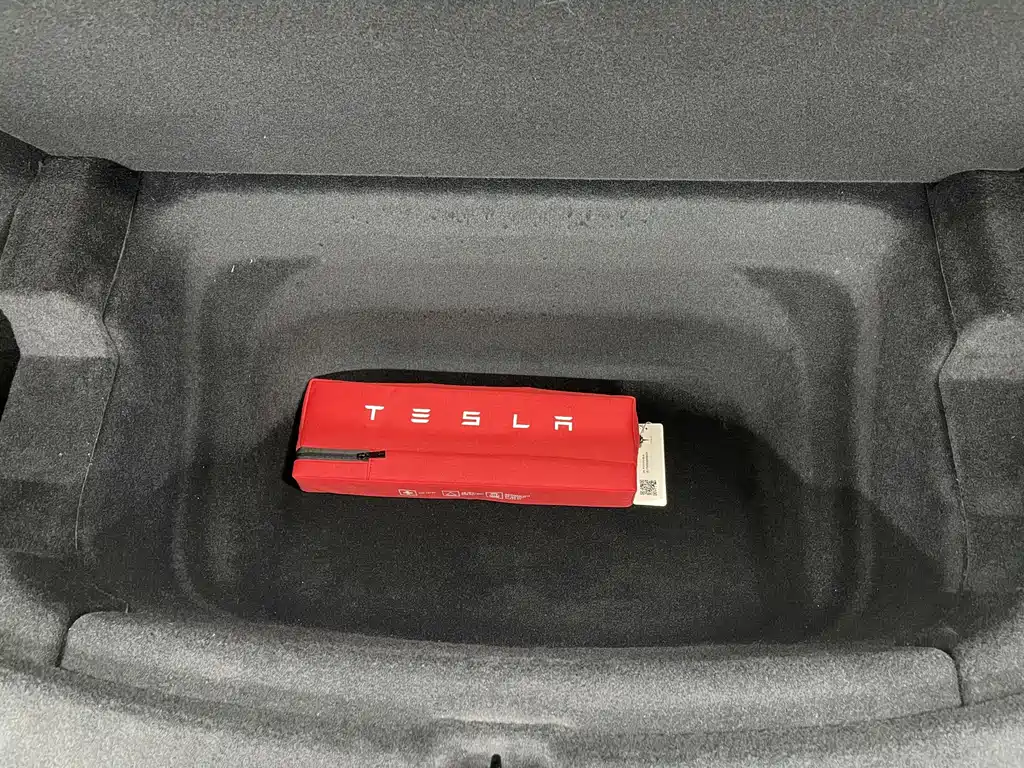 Model Y 2025 Rear-Wheel Drive Edition