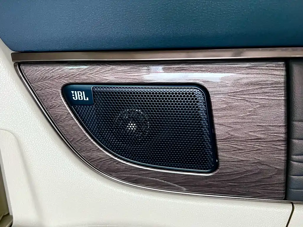 2024 Crown Hybrid 2.5L Supreme Executive Edition