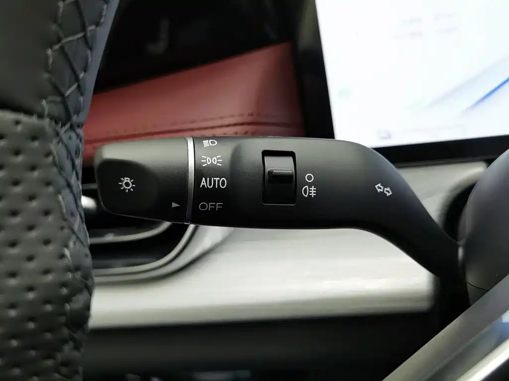 Hongqi H5 PHEV 2025 Edition 130 Super Hybrid Version