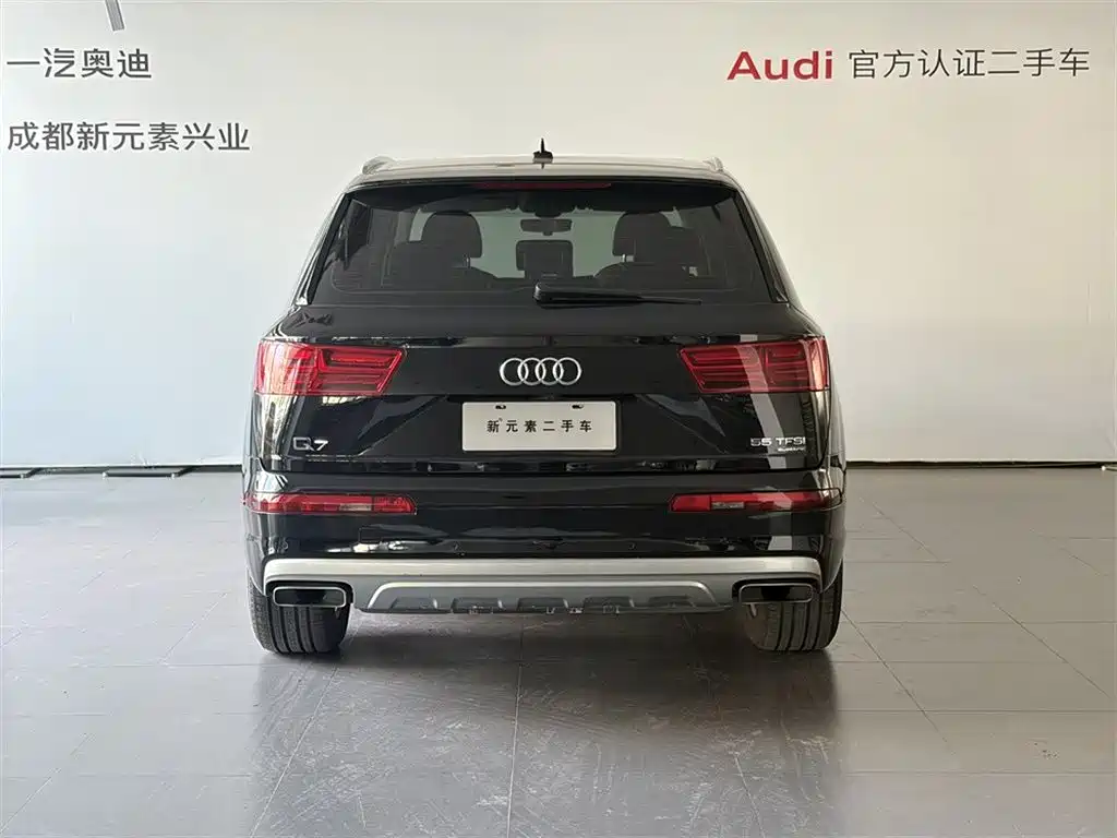 Audi Q7 2019 model 55 TFSI Tech Line