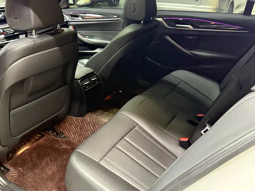 BMW 5 Series 2018 525Li M Sport Package