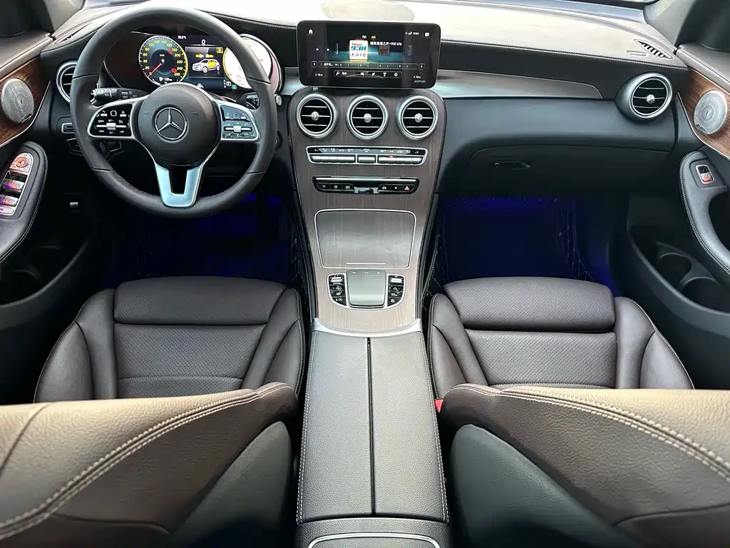 Mercedes-Benz GLC 2021 GLC 300 L 4MATIC Dynamic Edition
