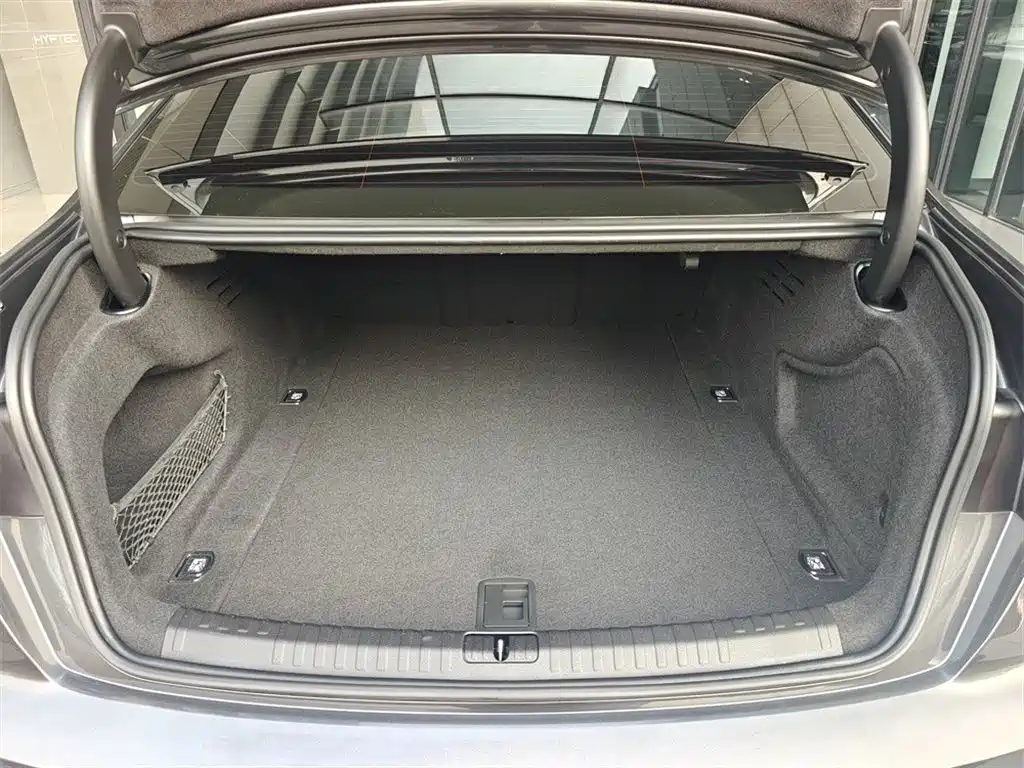 Audi A6L 2024 model 45 TFSI Premium Dynamic Edition