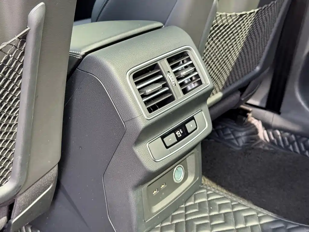 Audi Q5L 2024 model 40 TFSI Sporty Dynamic Edition