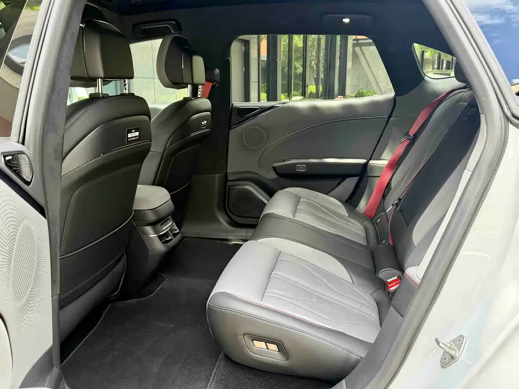 Jiaze 007 GT 2025 Edition 4WD Intelligent Driving Version 75kWh