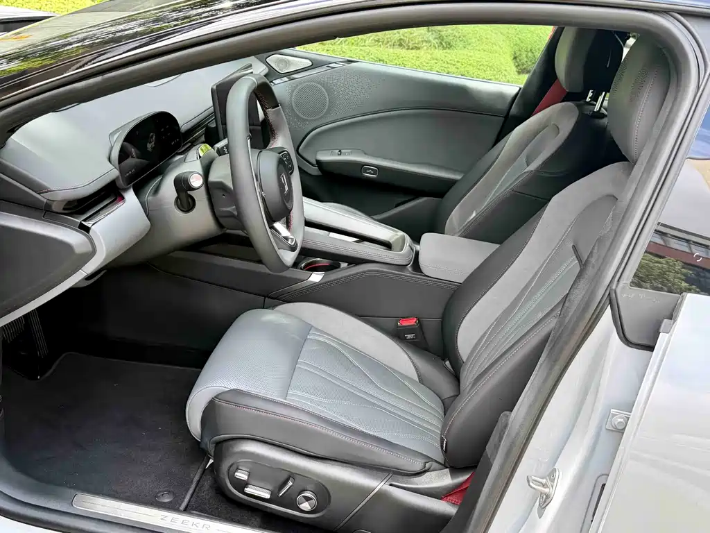 Jiaze 007 GT 2025 Edition 4WD Intelligent Driving Version 75kWh