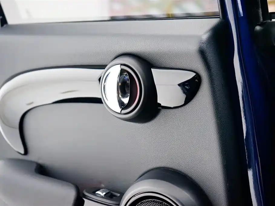 2019 MINI Cooper S Artist 5-Door Edition