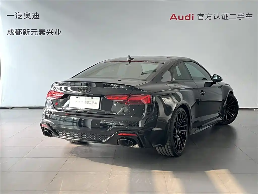 Audi RS 5 2023 Black曜 Edition